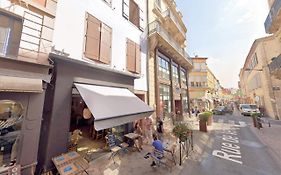 Charmant T2 en COEUR de VILLE - 2 lits + lit bébé - Wifi - Imprimante